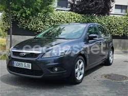 Gris / plata Usado 2008 Ford Focus Trend Berlina | 3999 € (Precio justo)
