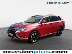 Rojo Usado 2016 Mitsubishi Outlander P-HEV SUV | 14.900 € (Precio justo)