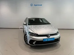 Gris / plata Usado 2024 VW Polo Life Berlina | 20.995 € (Precio justo)