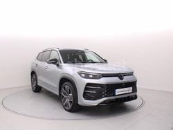 Gris / plata Nuevo 2025 VW Tayron R-line SUV | 52.990 €