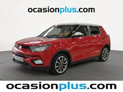 Rojo Usado 2018 Ssangyong Tivoli Limited SUV | 11.728 € (Precio justo)