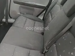 Gris / plata Usado 2005 Mazda 2 Active Berlina | 1700 €