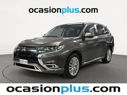 Gris oscuro Usado 2021 Mitsubishi Outlander P-HEV SUV | 23.091 € (Precio justo)