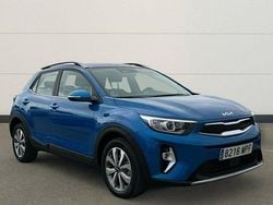 Azul Usado 2024 Kia Stonic SUV | 19.800 € (Precio justo)
