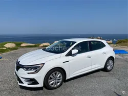 Blanco Usado 2021 Renault Mégane IV Intens Berlina | 13.600 € (Precio justo)
