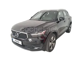 Negro Usado 2020 Volvo XC40 Momentum SUV | 25.900 € (Precio justo)