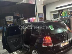Negro Usado 2006 Opel Zafira Cosmo Monovolumen | 3000 € (Precio justo)