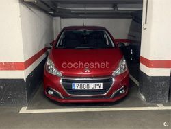 Granate Usado 2016 Peugeot 208 Allure Utilitario | 7950 € (Precio justo)