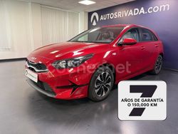 Rojo Nuevo 2025 Kia Ceed Berlina | 20.800 € (Buen precio)