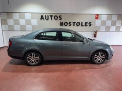 Gris Usado 2006 VW Jetta Trendline Berlina | 4750 € (Precio justo)