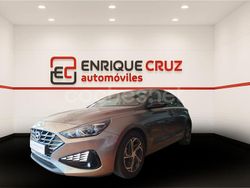 Gris / plata Usado 2022 Hyundai i30 Berlina | 17.490 € (Precio justo)