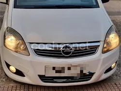 Blanco Usado 2010 Opel Zafira Essentia Monovolumen | 2000 € (Super precio)