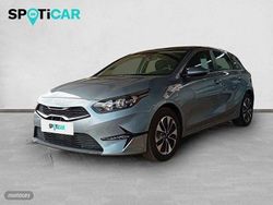 Gris Usado 2024 Kia Ceed Berlina | 18.900 € (Precio justo)