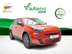 Rojo Usado 2024 Fiat 600 Red SUV | 25.900 € (Precio justo)