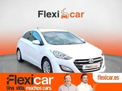 Blanco Usado 2016 Hyundai i30 Berlina | 9990 € (Precio justo)