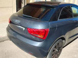 Gris / plata Usado 2012 Audi A1 Ambition Utilitario | 5500 € (Precio justo)