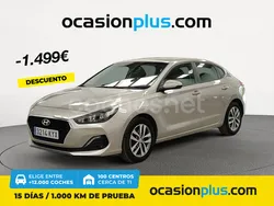 Beige Usado 2019 Hyundai i30 Berlina | 16.490 € (Caro)
