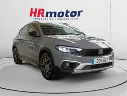Gris Usado 2022 Fiat Tipo Cross Utilitario | 12.610 € (Precio justo)