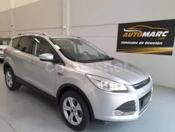 Gris / plata Usado 2016 Ford Kuga Business Edition SUV | 13.900 € (Buen precio)