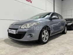 Azul Usado 2010 Renault Mégane III Dynamique Berlina | 5599 € (Precio justo)