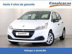Blanco Usado 2017 Peugeot 208 Access Utilitario | 7345 € (Precio justo)