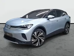 Scale silver metalizado con techo negro Usado 2025 VW ID.4 Pro SUV | 41.990 €