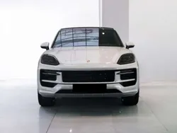 Blanco Nuevo 2025 Porsche Cayenne SUV | 165.900 €