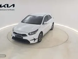 Blanco Usado 2024 Kia Ceed | 19.490 € (Precio justo)