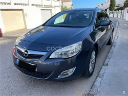 Azul Usado 2011 Opel Astra Enjoy Berlina | 7500 € (Caro)