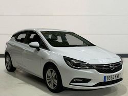 Blanco Usado 2018 Opel Astra Selective Utilitario | 13.000 € (Precio justo)