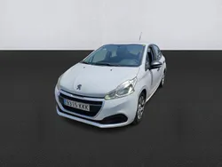 Blanco Usado 2018 Peugeot 208 Access Utilitario | 9300 € (Precio justo)