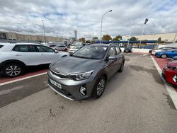 Gris Usado 2024 Kia Stonic SUV | 17.690 € (Precio justo)