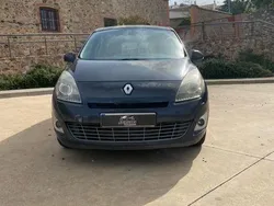 Usado 2010 Renault Scénic III Privilege Monovolumen | 7300 €