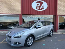 Gris / plata Usado 2012 Peugeot 5008 Family Monovolumen | 9990 € (Un poco caro)