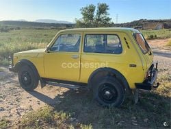 Amarillo Usado 1994 Lada niva SUV | 3750 €