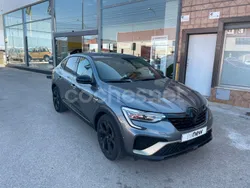 Gris / plata Usado 2022 Renault Arkana Engineered SUV | 21.800 € (Buen precio)