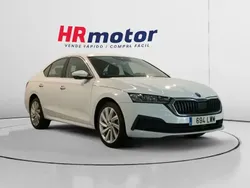 Gris Usado 2022 Skoda Octavia Ambition | 23.990 € (Precio justo)