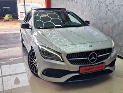 Gris / plata Usado 2018 Mercedes CLA220 Shooting Brake Familiar | 22.500 € (Precio justo)