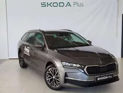 Gris / plata Nuevo 2025 Skoda Octavia Selection Familiar | 32.700 € (Precio justo)