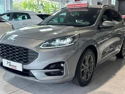 Gris / plata Usado 2022 Ford Kuga ST-Line SUV | 20.790 € (Precio justo)