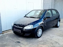 Negro Usado 2003 Opel Corsa Essentia Berlina | 2990 € (Precio justo)