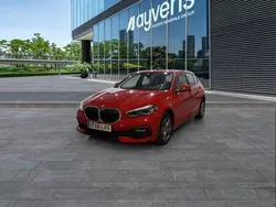 Rojo Usado 2021 BMW 118 Comfort Edition Utilitario | 23.100 € (Precio justo)