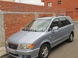 Gris / plata Usado 2001 Hyundai Trajet GLS Monovolumen | 1200 €