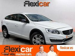 Blanco Usado 2018 Volvo V60 CC Familiar | 16.390 € (Buen precio)