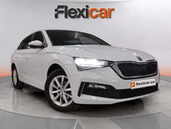 Blanco Usado 2019 Skoda Scala Style Utilitario | 14.590 € (Precio justo)