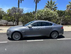 Gris / plata Usado 2013 Jaguar XF Premium Luxury Berlina | 13.500 €