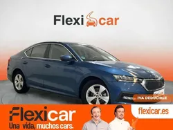 Azul Usado 2021 Skoda Octavia Ambition Berlina | 14.990 € (Super precio)