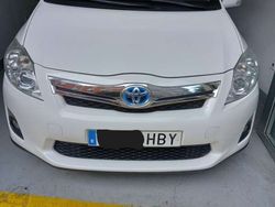 Blanco Usado 2011 Toyota Auris Hybrid Utilitario | 10.000 €