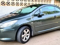 Gris / plata Usado 2006 Peugeot 307 CC Descapotable | 4500 € (Precio justo)