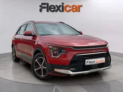 Rojo Usado 2023 Kia Niro SUV | 24.090 € (Precio justo)